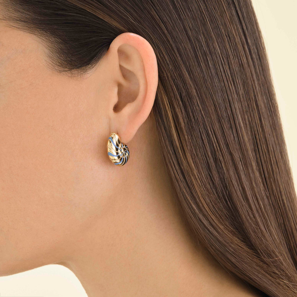 Shell Enamel Earrings leftcolumn