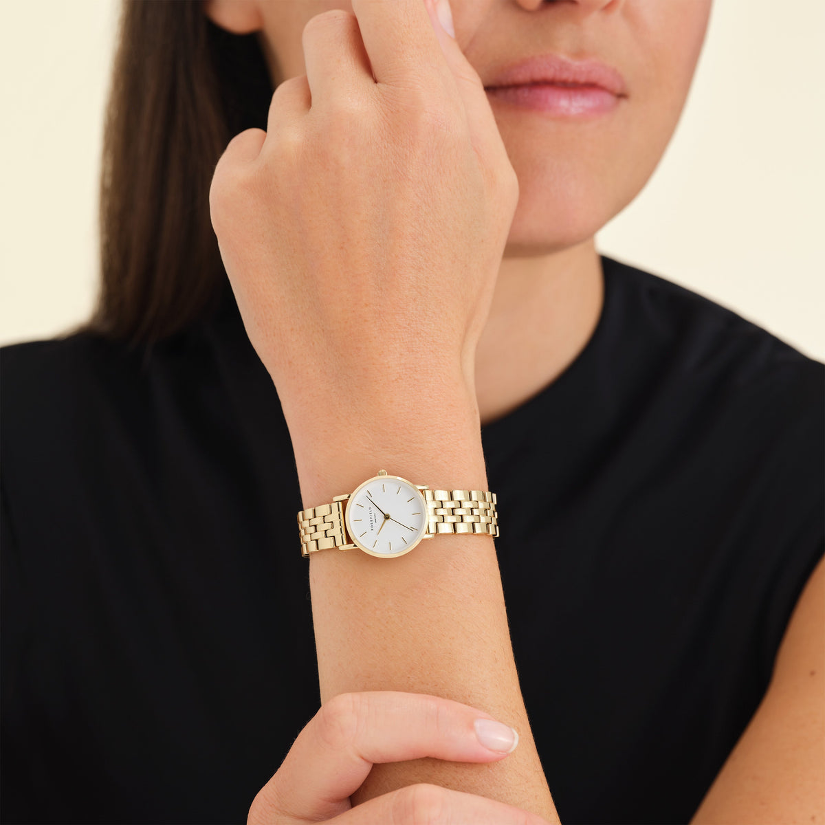 Small Edit White Gold - Engraved leftcolumn