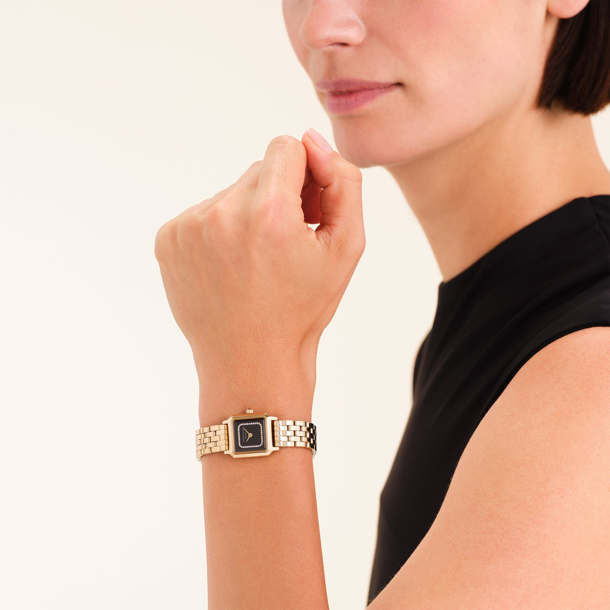 Boxelle Black Crystals Frame - Engraved leftcolumn