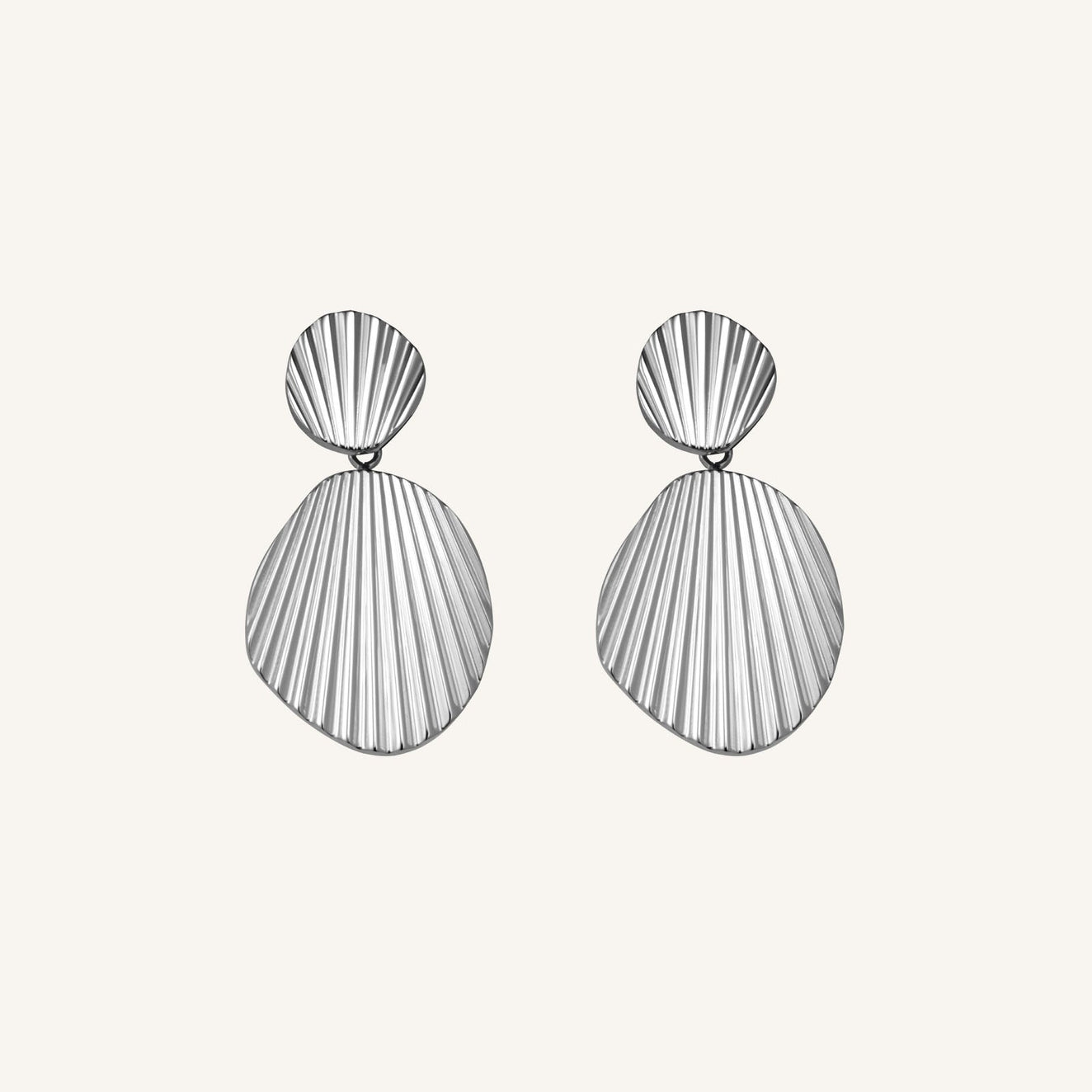 ★Hei★ [sv925] shell onetouch earring Shell earrings | Rosefield Official